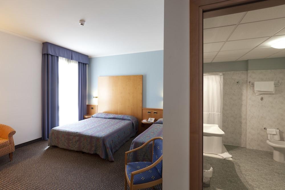Una Hotels أُكْيوبيلّو المظهر الخارجي الصورة