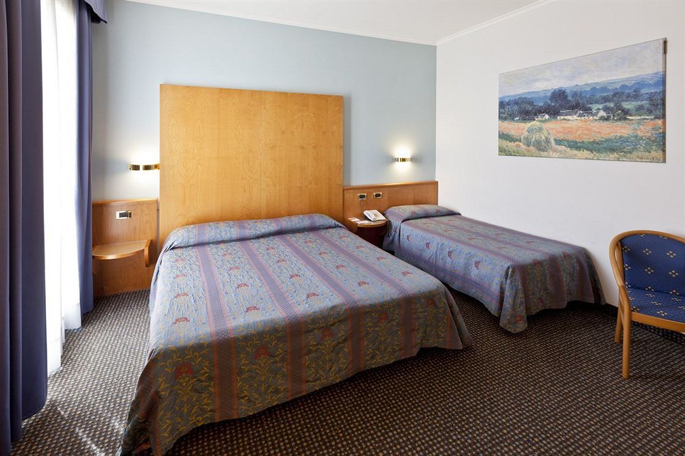 Una Hotels أُكْيوبيلّو المظهر الخارجي الصورة