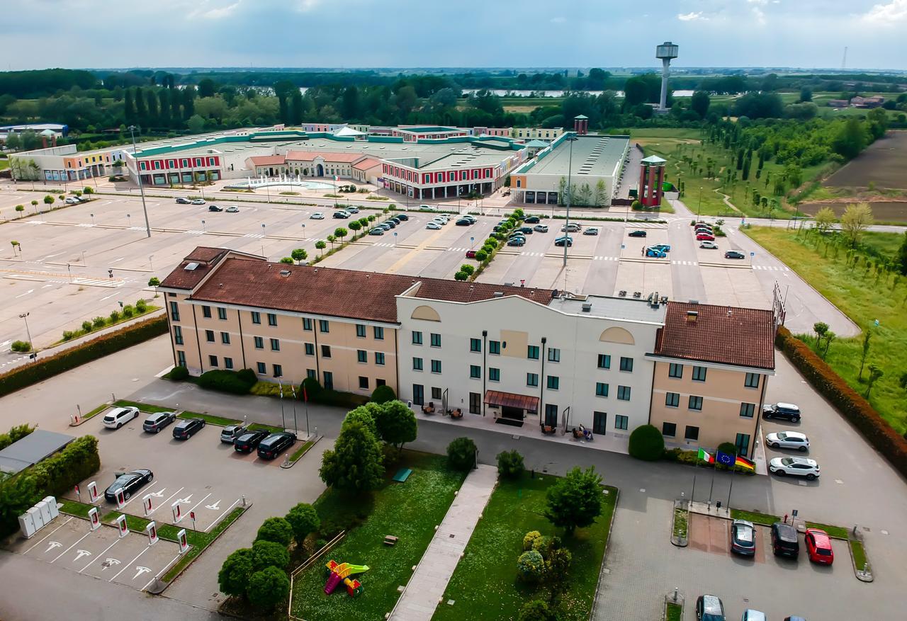 Una Hotels أُكْيوبيلّو المظهر الخارجي الصورة