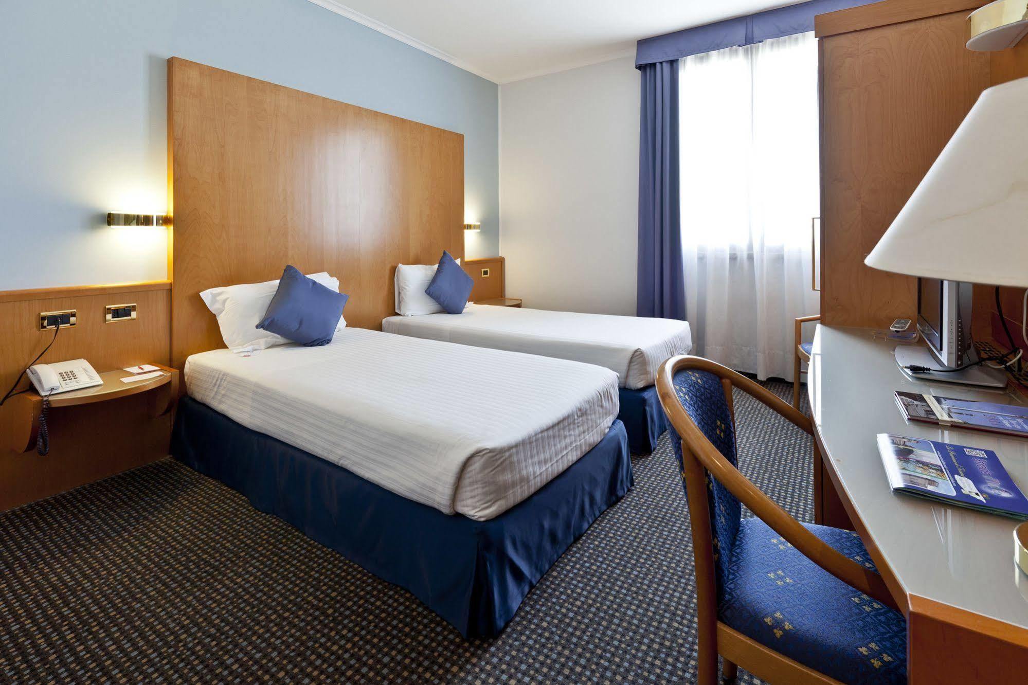 Una Hotels أُكْيوبيلّو المظهر الخارجي الصورة