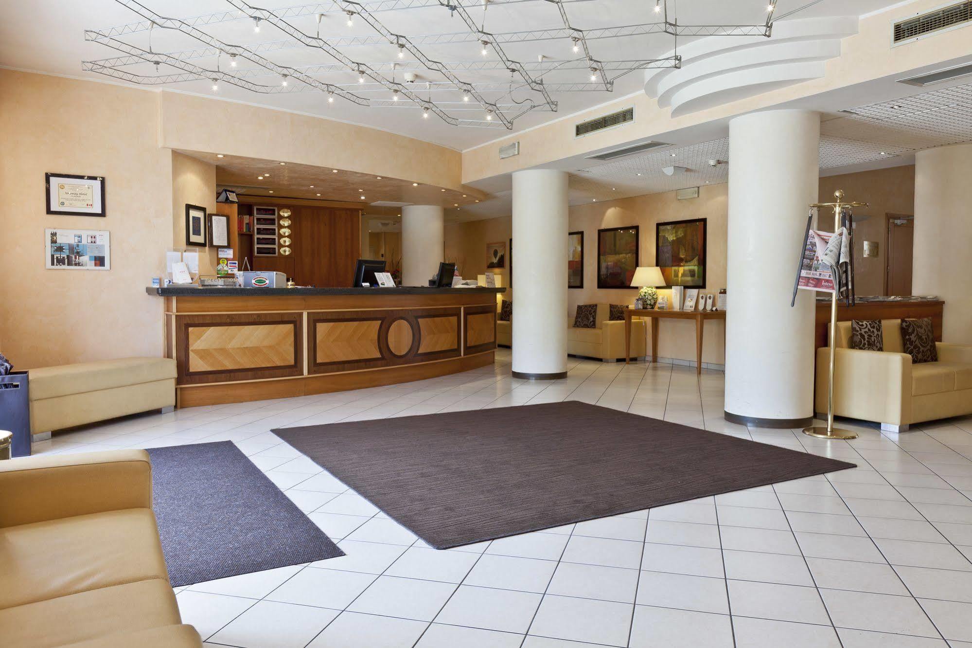 Una Hotels أُكْيوبيلّو المظهر الخارجي الصورة